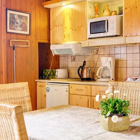 In - Balaton 18964 *