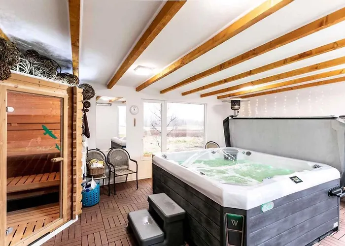 In - Balaton 18964 *